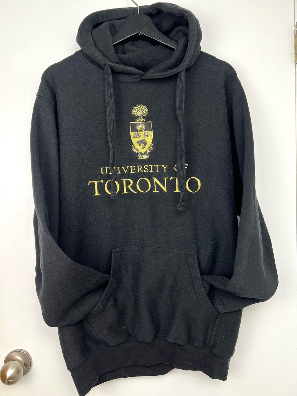 University of Toronto Vintage Gold Embroidered Hoodie sz M Black/Gold Academia